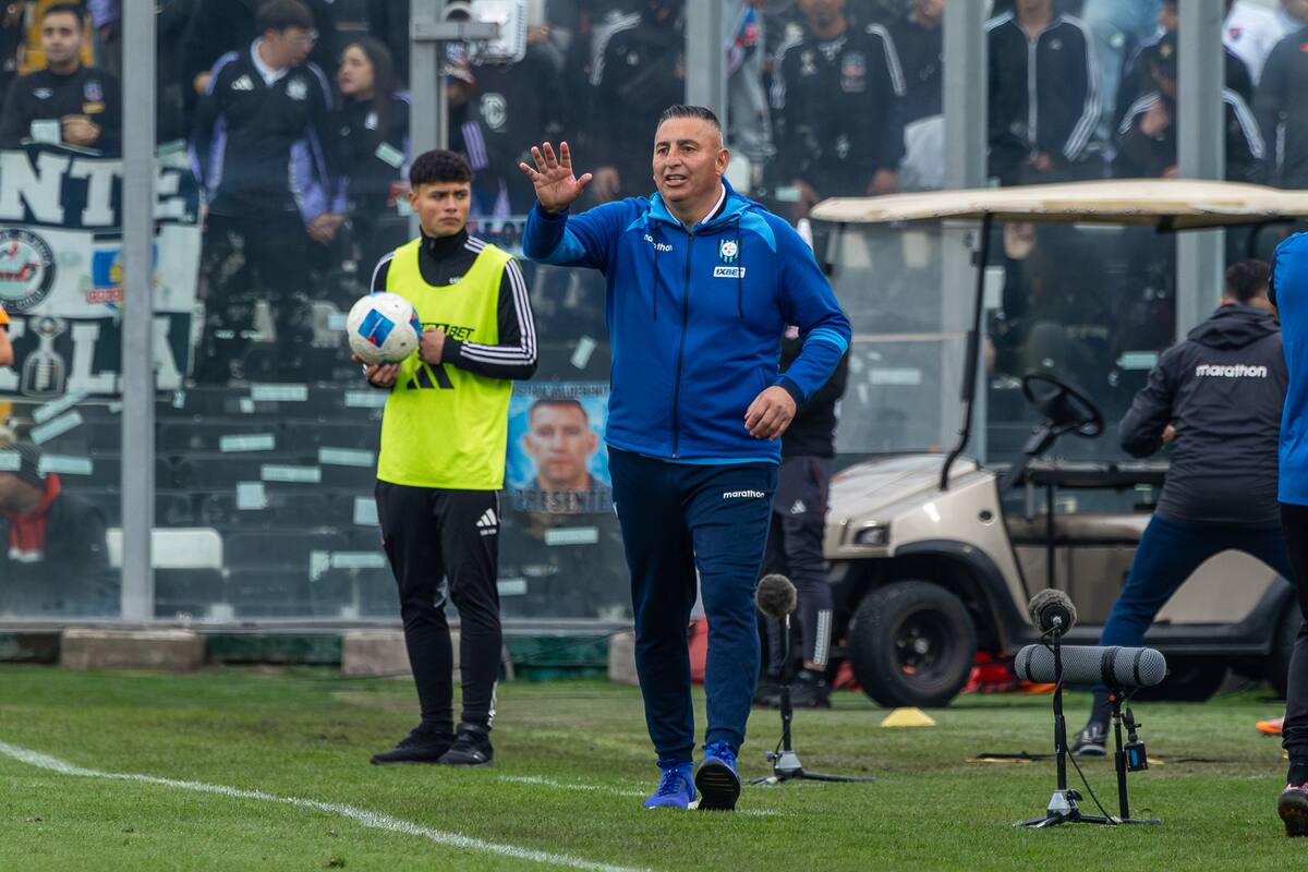 El entrenador tiene un positivo registro ante Colo Colo. Foto: Felipe Escobedo