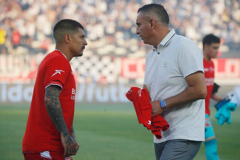 Jaime García sonríe tras los regresos de Patricio Rubio y Pablo Aránguiz para enfrentar a Unión La Calera. Foto: Aton.