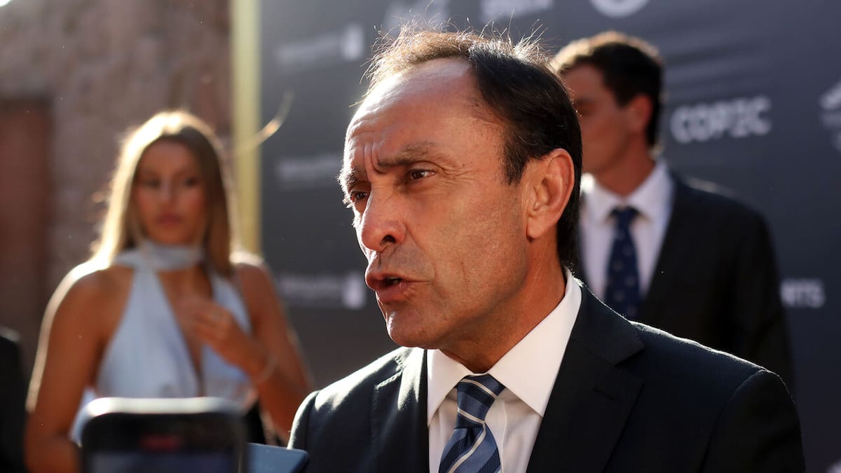 “Aparte del trabajo de director”: La sorpresiva faceta ejecutiva que Jaime Pizarro estrena hoy mismo en Colo-Colo