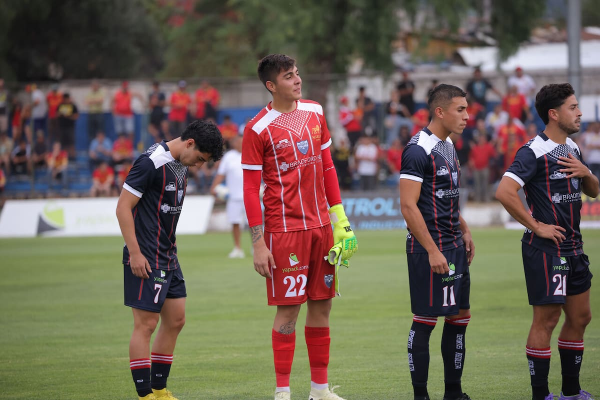 El meta tiene una chance para convencer a Fernando Ortiz. Foto: Aton.