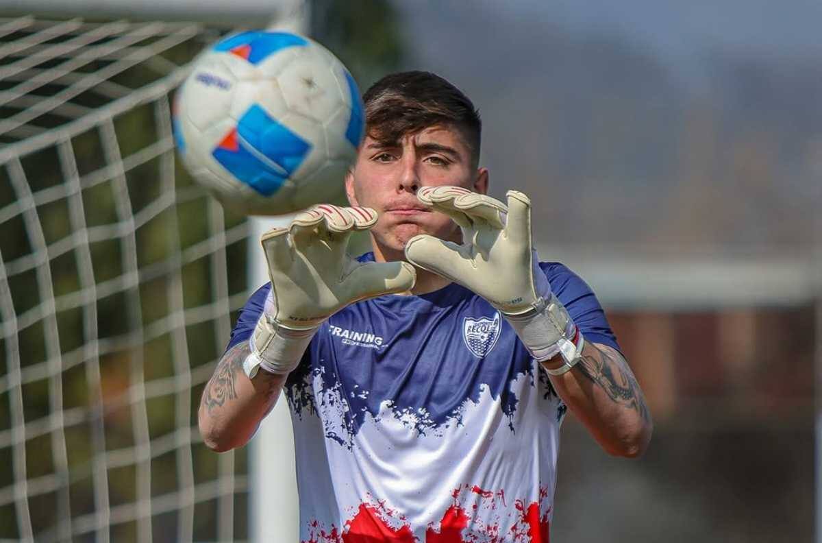 ¿Quién es Jaime Vargas? El arquero con pasado por la U que sorprendió en la nómina de la Roja
