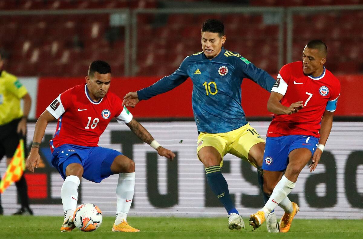 El camarín de Colombia es un lío antes de jugar contra Chile por culpa de James Rodríguez