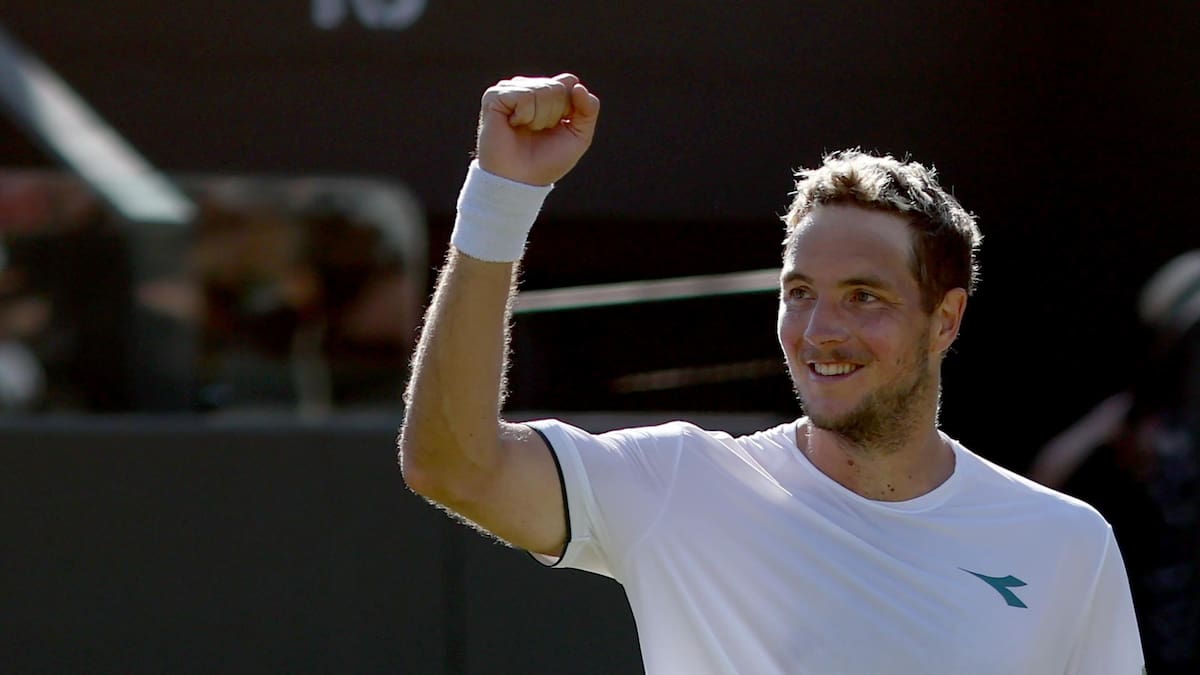 Jan-Lennard Struff mete un triunfazo ante Hurkacz y rompe un récord de la Era Abierta en Wimbledon