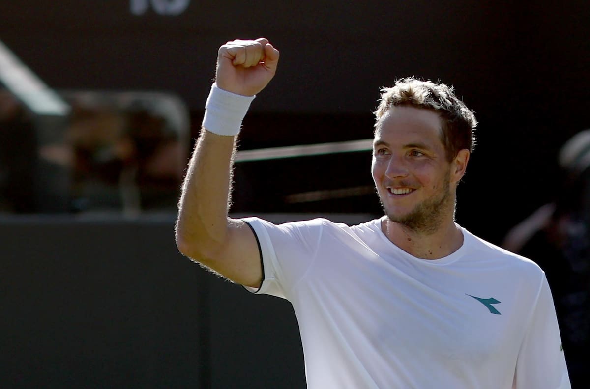 Jan-Lennard Struff mete un triunfazo ante Hurkacz y rompe un récord de la Era Abierta en Wimbledon