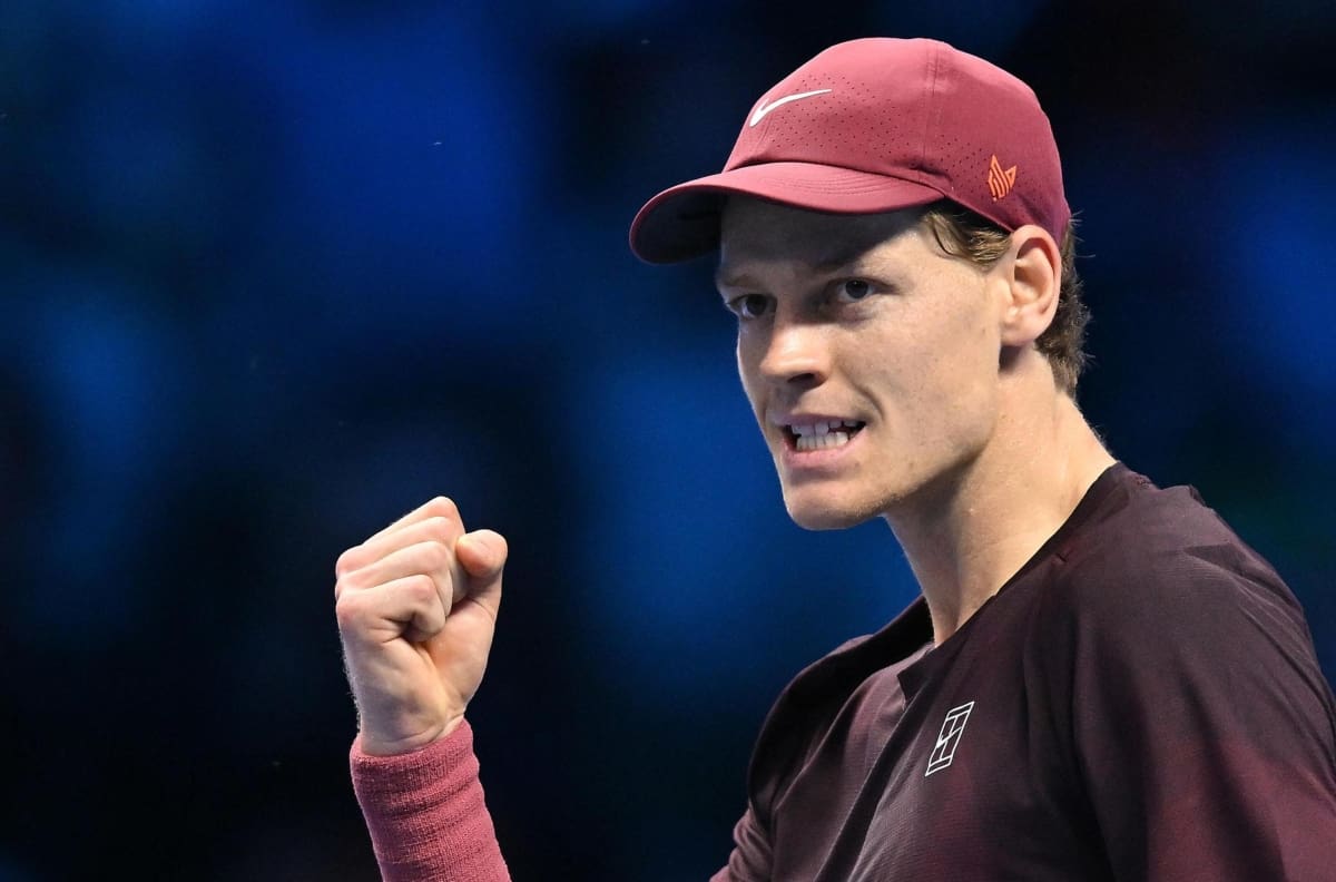 Jannik Sinner es el maestro de 2025: derrota a Carlos Alcaraz y gana el ATP Finals