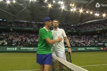 Sorpresón: Jannik Sinner perdió en el ATP de Halle