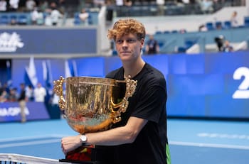 Tras el retiro de Alcaraz en Shanghai: ¿Qué necesita Jannik Sinner para recuperar el número 1 del mundo?