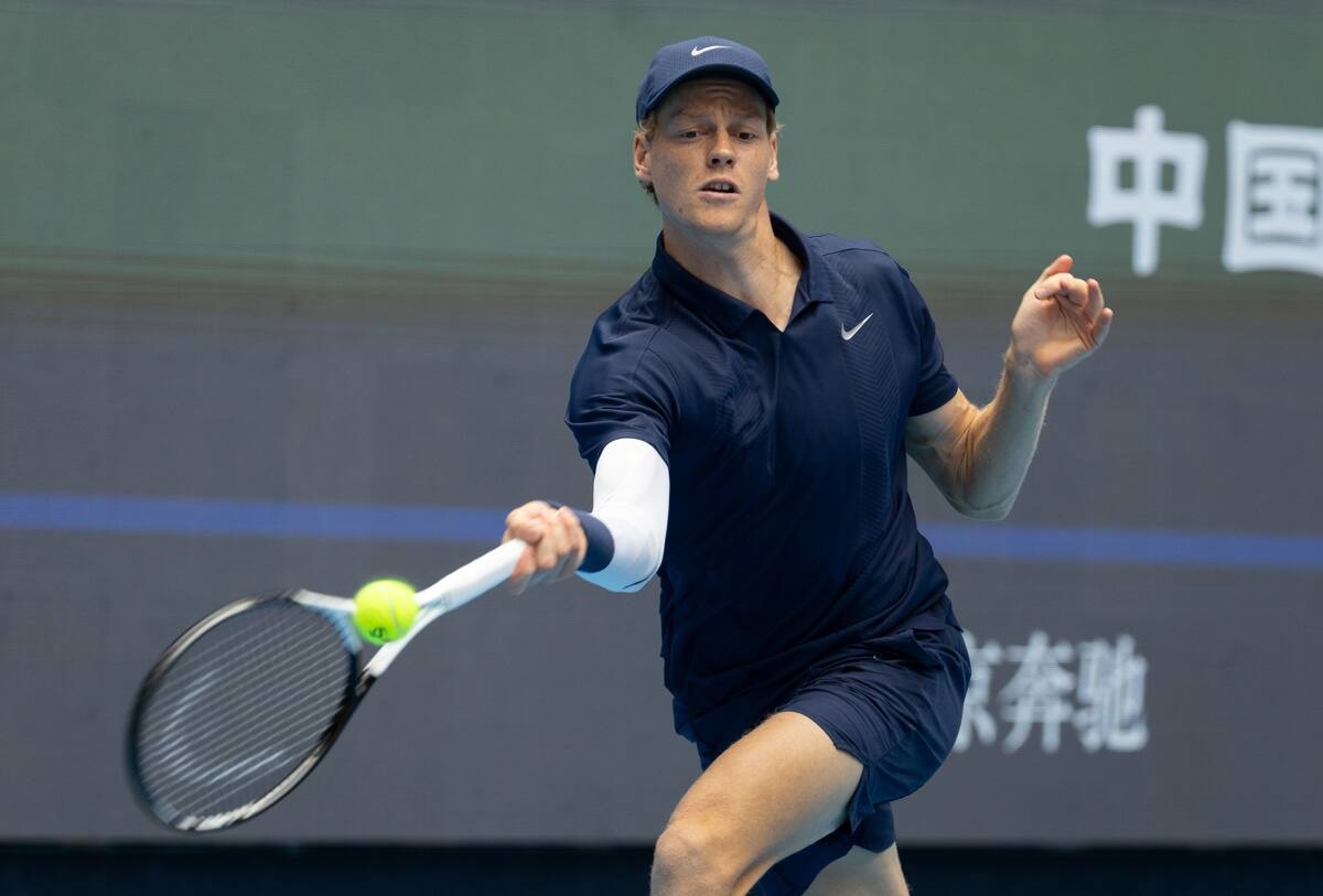 El italiano necesitó solo de una hora y 14 minutos para quedarse con el título del ATP 500 de Beijing. Foto: EFE
