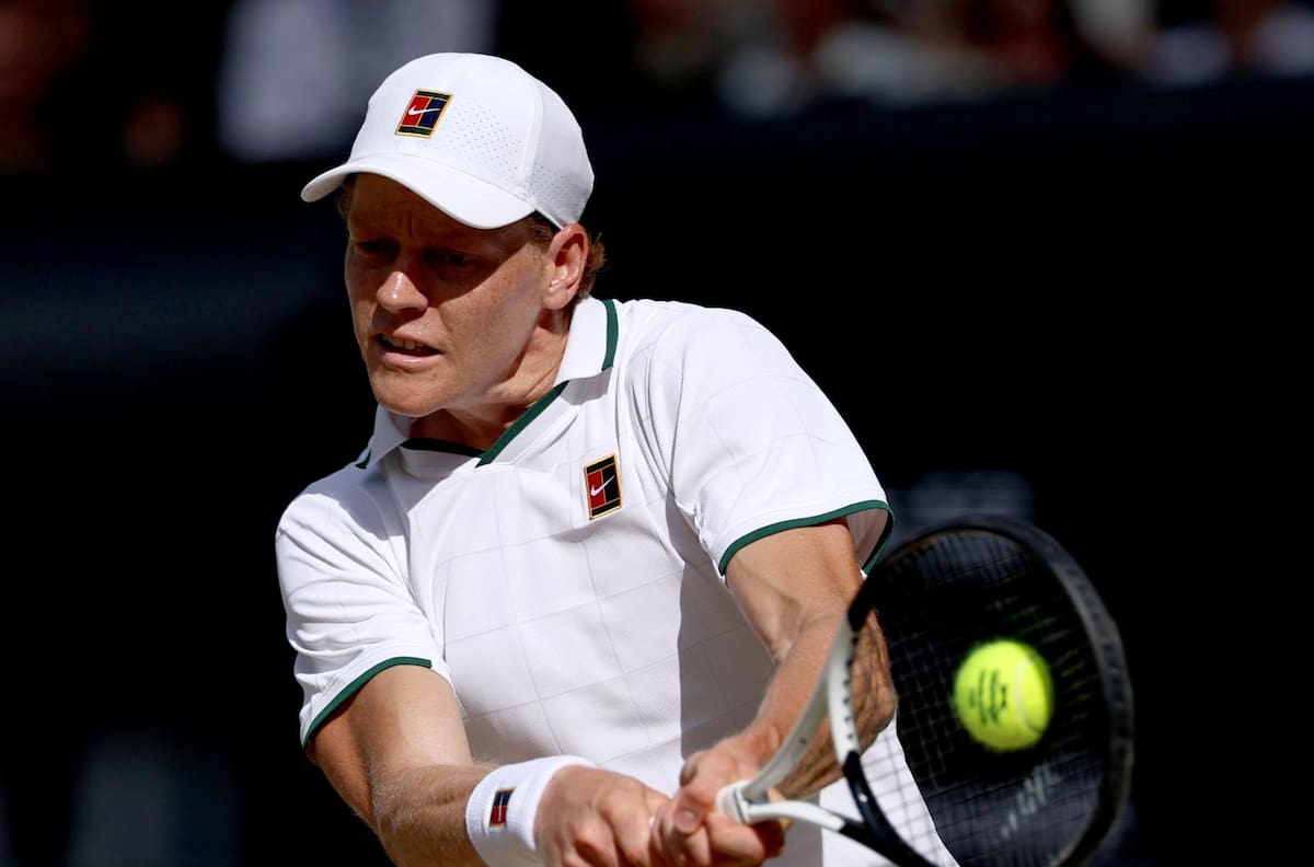 Final definida en Wimbledon: Jannik Sinner vence a Novak Djokovic y se cita con Zverev