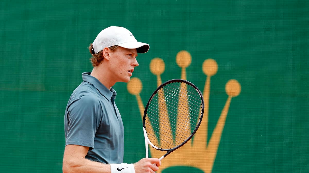 Parece que le sirvió entrenar con Tabilo: Jannik Sinner arrasó en su debut en el Masters de Montecarlo