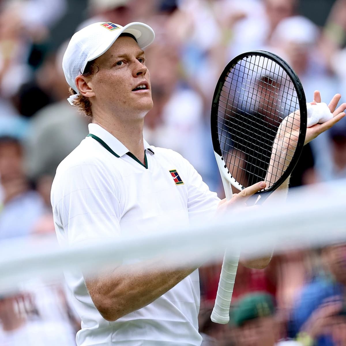 Sin brillar demasiado: Jannik Sinner extrema recursos para avanzar a tercera ronda en Wimbledon