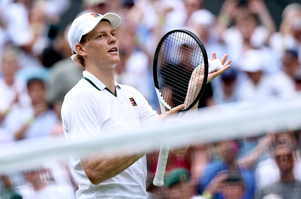 Sin brillar demasiado: Jannik Sinner extrema recursos para avanzar a tercera ronda en Wimbledon