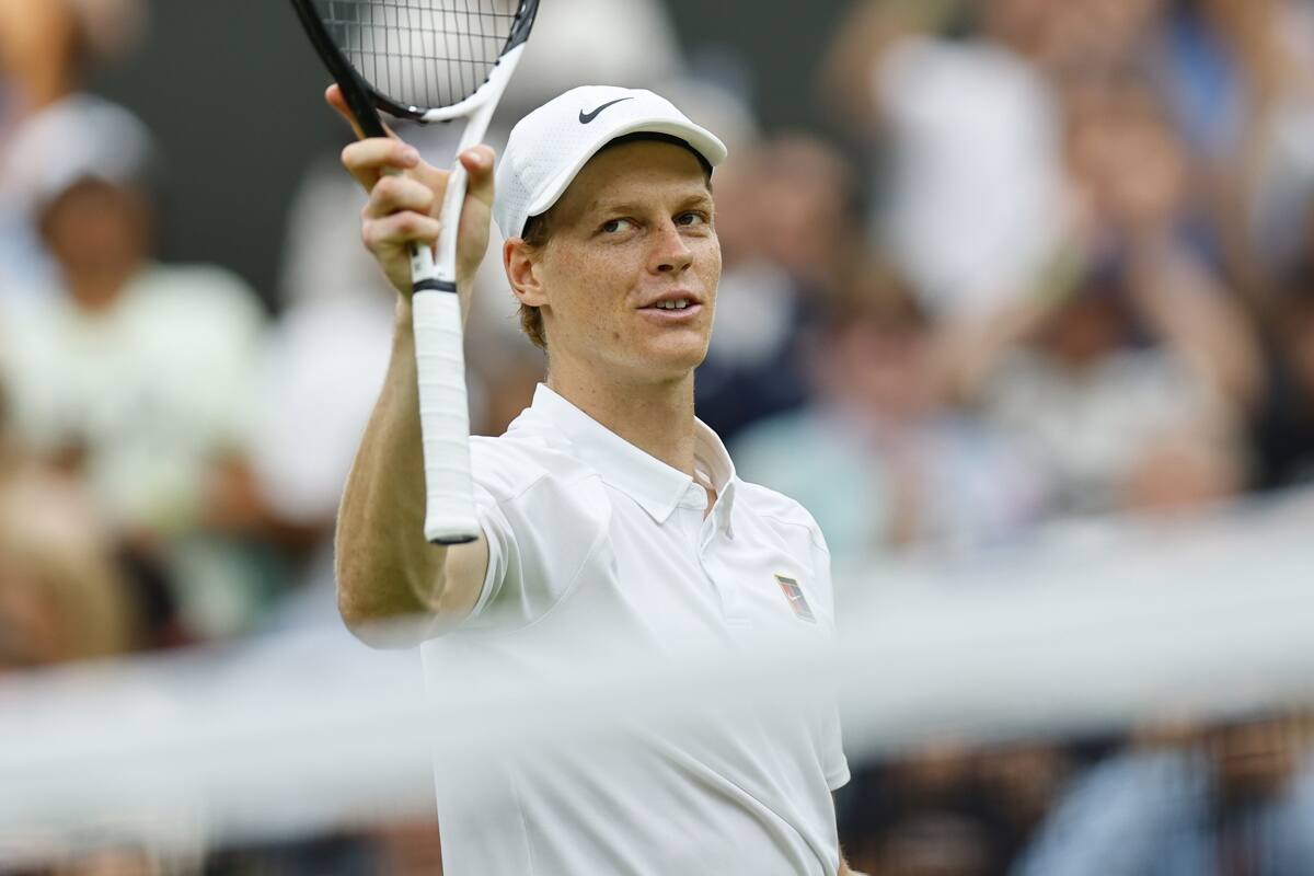 El número 1 del mundo se impuso sin contratiempos al español Pedro Martínez y avanzó a octavos de final en Wimbledon. EFE