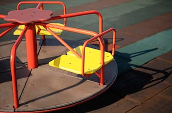 Por deuda de $2.500 millones: Piden quiebra de reconocida franquicia chilena de jardines infantiles