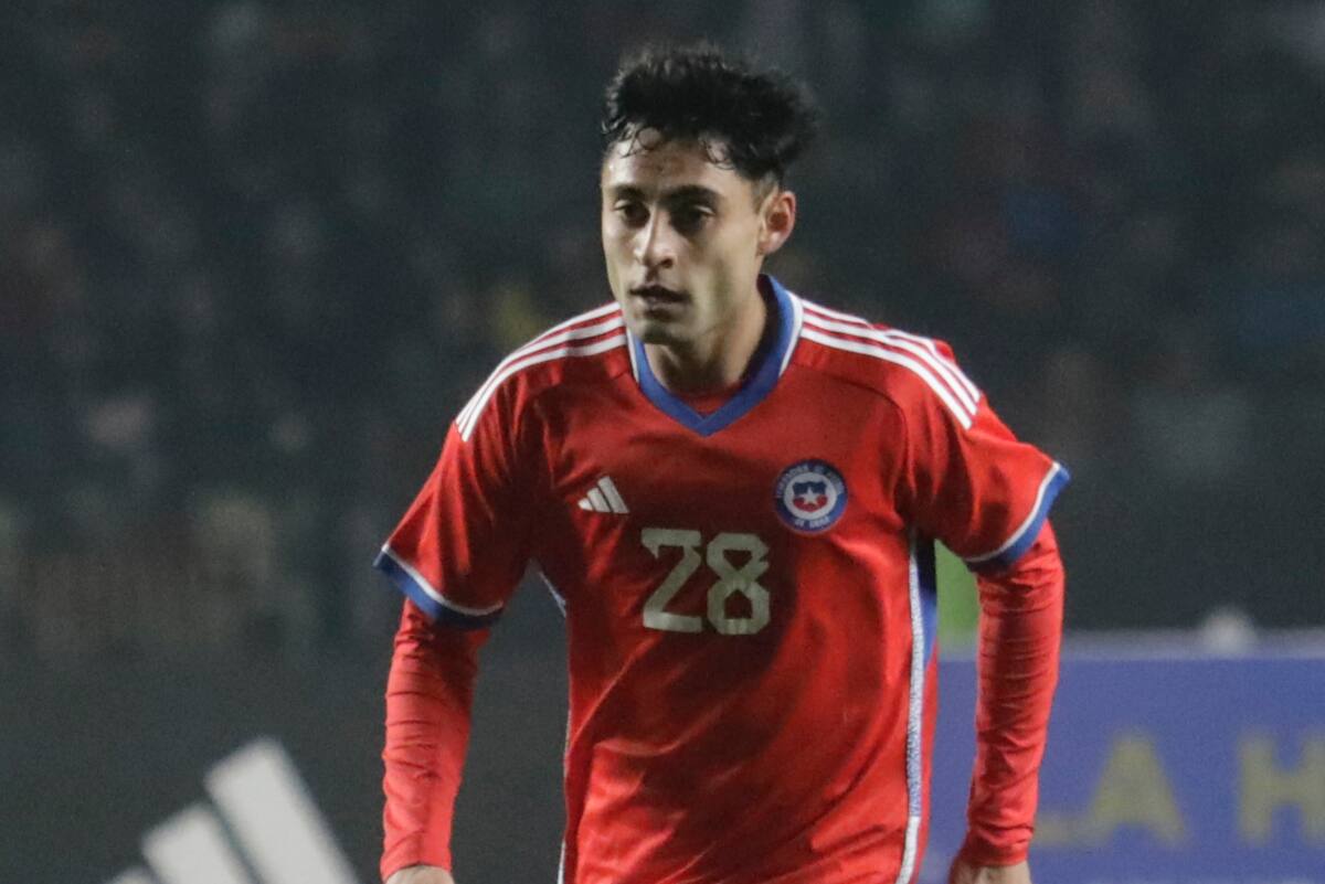 El volante de Huachipato debutó en junio en la Selección Chilena adulta. (Foto: Agencia Aton)