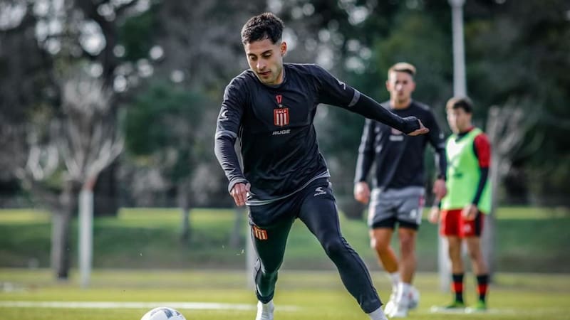 Bien encaminado: los dos detalles que todavía separan a Javier Altamirano de la U