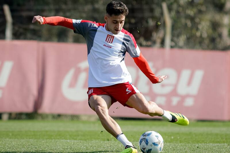Javier Altamirano ya se recuperó de un desgarro en su pierna izquierda.