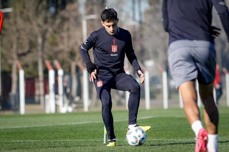 entrenando en Estudiantes de La Plata.