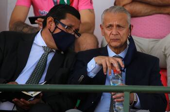 Castrilli se va de lengua: cuenta que el encargado del VAR en Conmebol es chileno y le lanza fuerte acusación