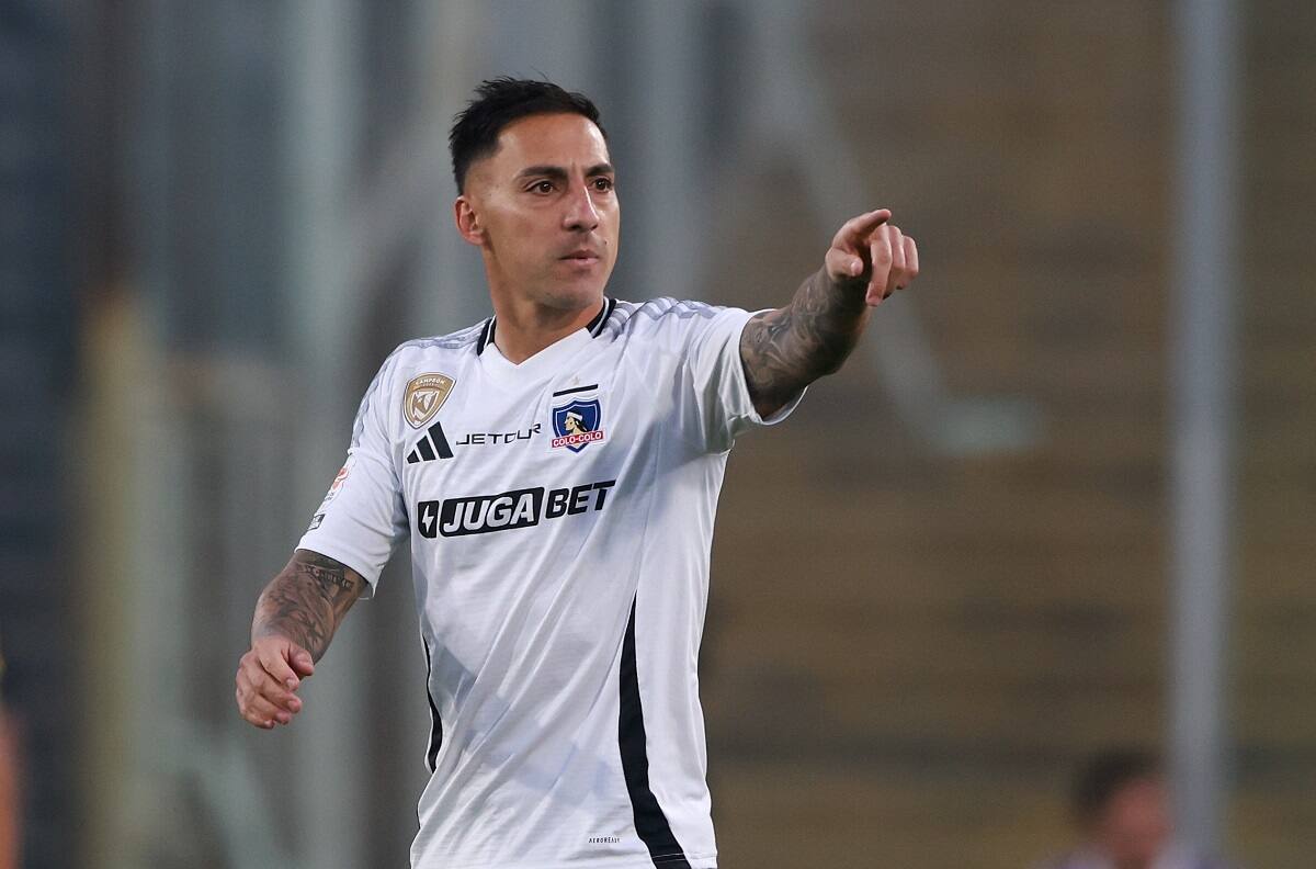 Atento Colo Colo: aseguran que hubo acercamientos formales para fichar a Javier Correa