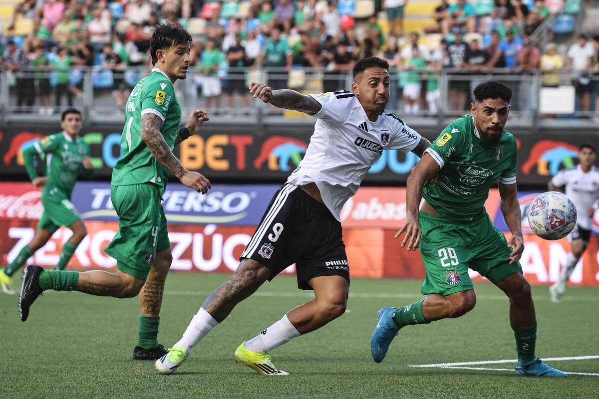 El delantero en el partido de Colo Colo ante Audax. Foto: Aton