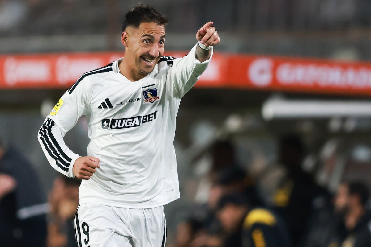 El delantero deja atrás su mal momento en Colo-Colo. Foto: Aton.