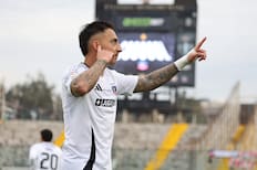 “Hay que buscar otro goleador de renombre”: Las lesiones de Javier Correa dejan dudas sobre su futuro en Colo Colo