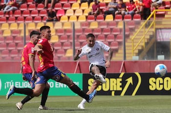 VIDEO | Lo reclamó toda Unión Española: el polémico gol de Javier Correa para Colo Colo