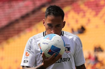 VIDEO | Javier Correa quiere cambiar su suerte en Colo Colo y deja una potente señal en plenas vacaciones