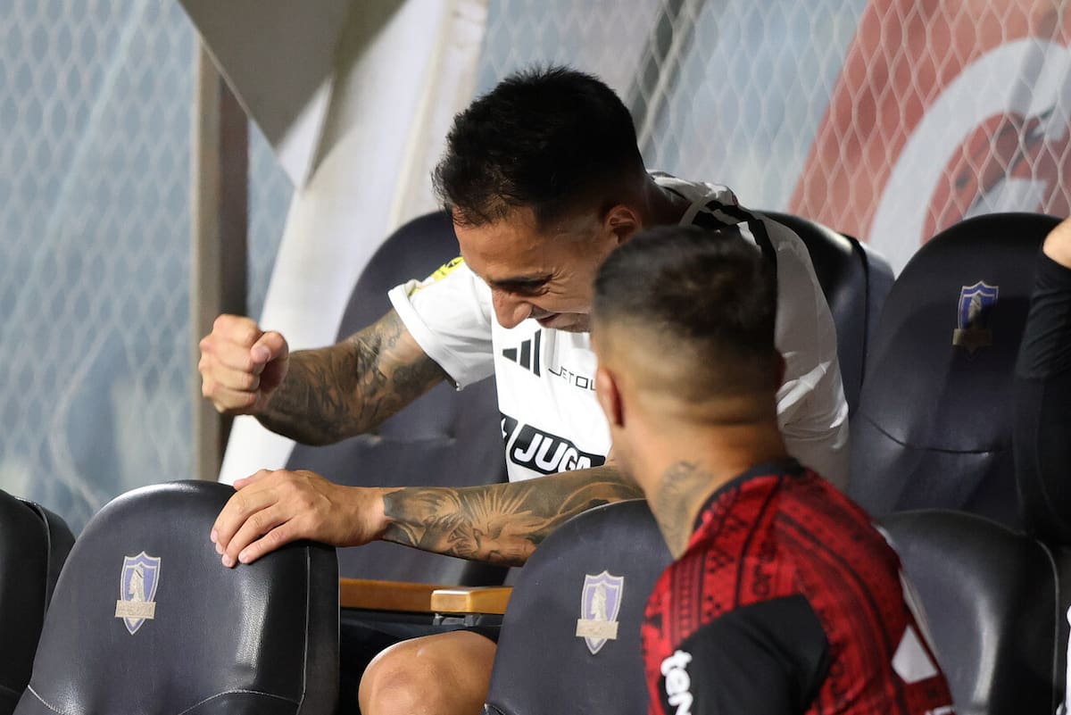 El delantero no logra convencer en Colo Colo. Foto: Agencia Aton.