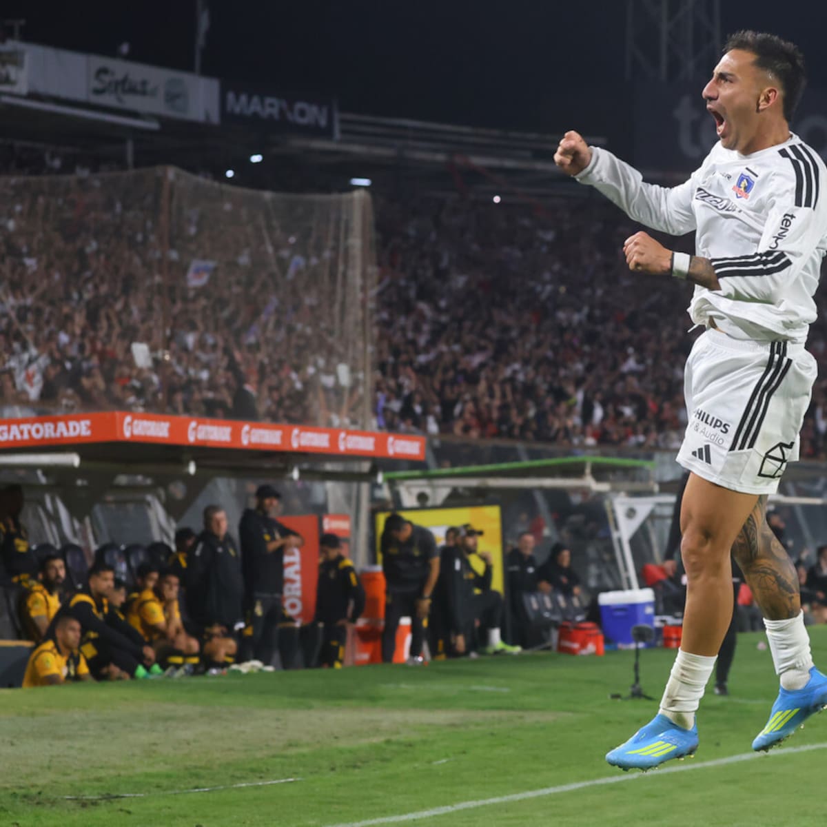 Con un bestial Javier Correa Colo-Colo vence a Coquimbo y es el único líder de la Liga de Primera