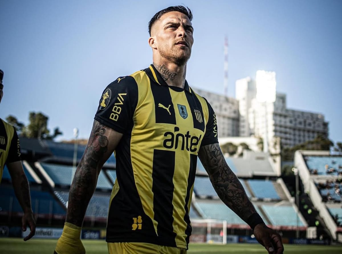 El defensor es opción en Colo Colo y, desde ya, lo comparan con Maximiliano Falcón. Foto: j@avi_mendez21