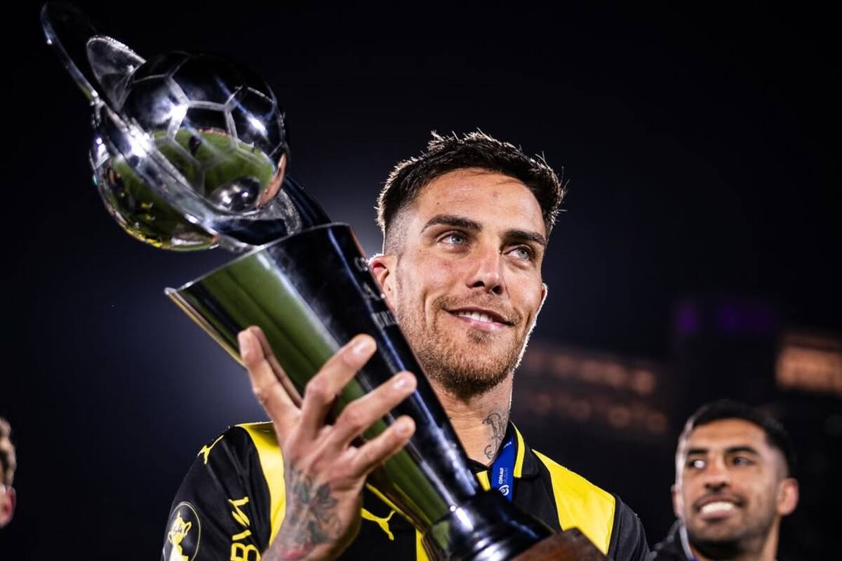 El central uruguayo llega a Colo Colo proveniente de Peñarol.