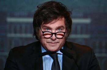 Javier Milei asegura que el City Group quiere comprar un grande de Argentina