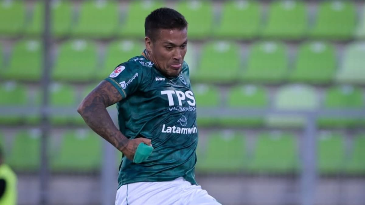 Wanderers toma una decisión con Javier Parraguez en el mercado de fichajes