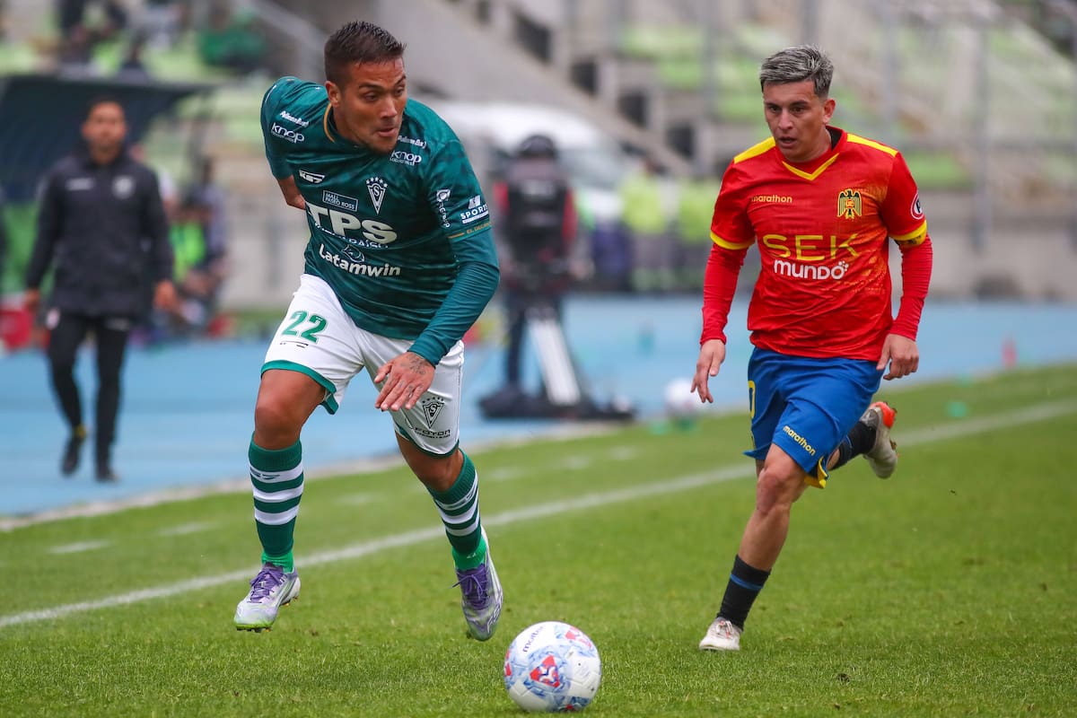El delantero en Wanderers. Foto: Agencia Aton