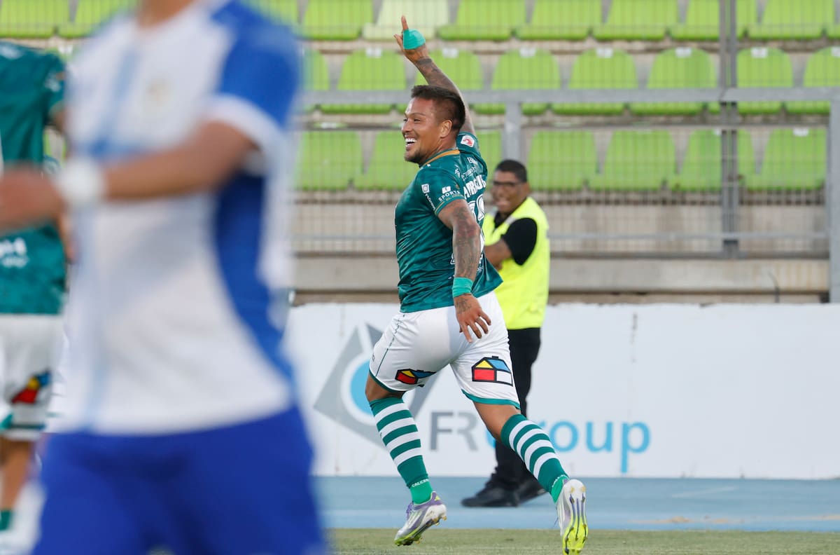 “Estamos muy contentos con él”: Wanderers se rinde ante Javier Parraguez tras el gol del triunfo