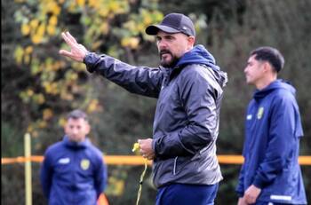 DT del fútbol chileno recién contratado dice que está cansado que lo llamen solo para emergencias