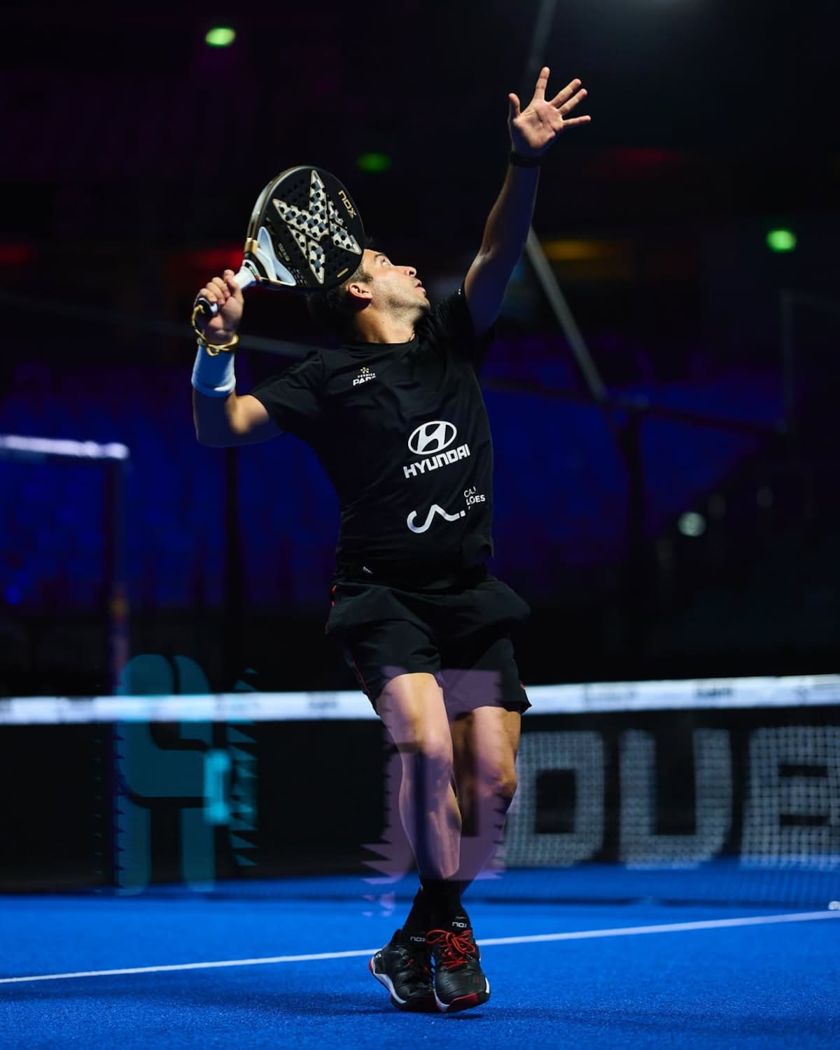 El mejor exponente del pádel en Chile, quiere meterse entre los 30 mejores del mundo. Foto: instagram javier_valdesg