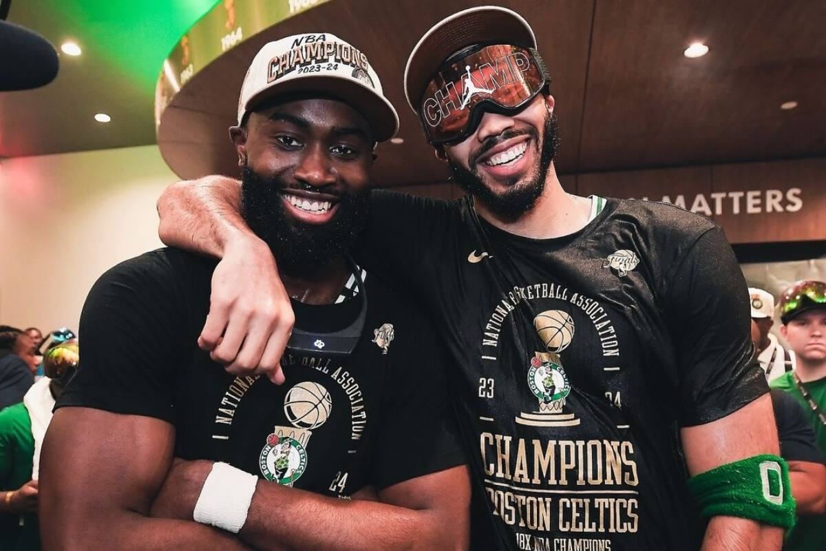 Jayson Tatum y Jaylen Brown tendrán contratos máximos en la NBA.