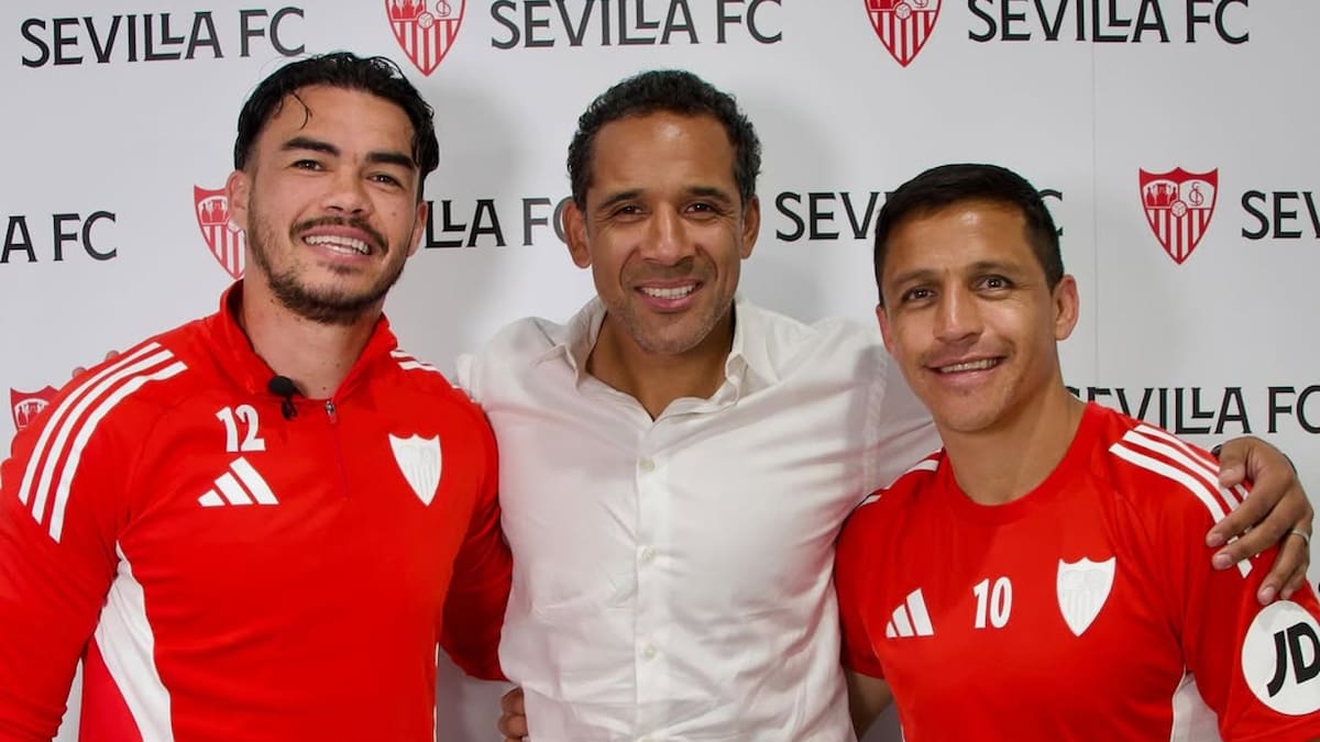 VIDEO | Jean Beausejour viaja a España y visita a los chilenos de Sevilla: atentos a la reacción de Alexis