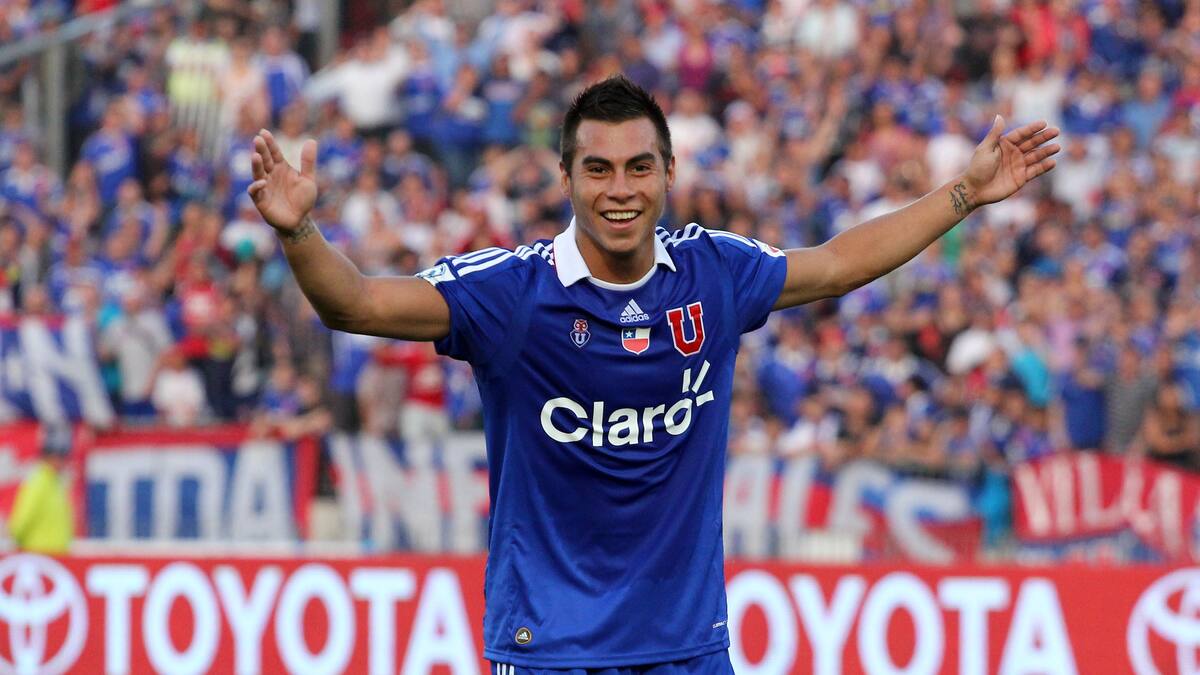 “Eduardo Vargas se ganó el derecho de volver a la U cuando él quiera”