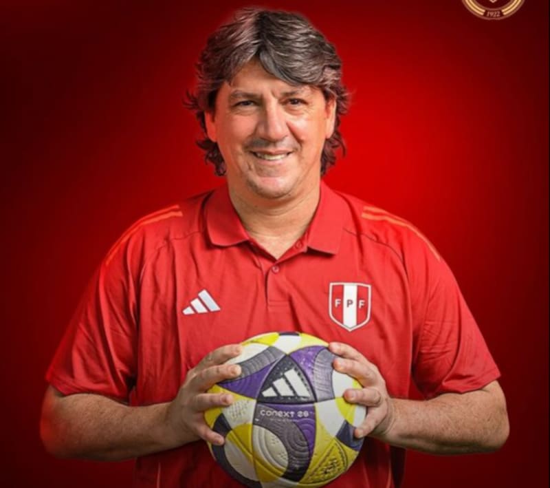 Director deportivo de la Federación Peruana de Fútbol.
