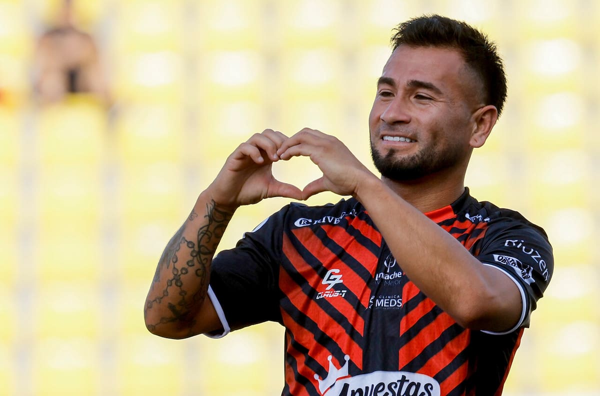 Colo-Colo pone la mirada en Deportes Limache: Jean Meneses y Joaquín Montecinos en carpeta para el mercado de fichajes