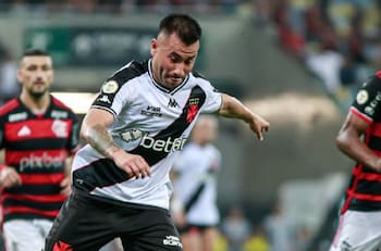 Jean Meneses recibe el golpe definitivo en Brasil: ¿Vuelve al fútbol chileno?