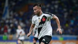 Colo Colo tomó una decisión con el posible trueque de Jean Meneses por Alan Saldivia