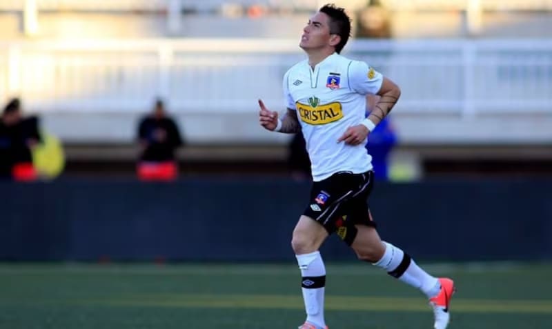 jugó solo un semestre en Colo Colo. Foto: Publimentro.