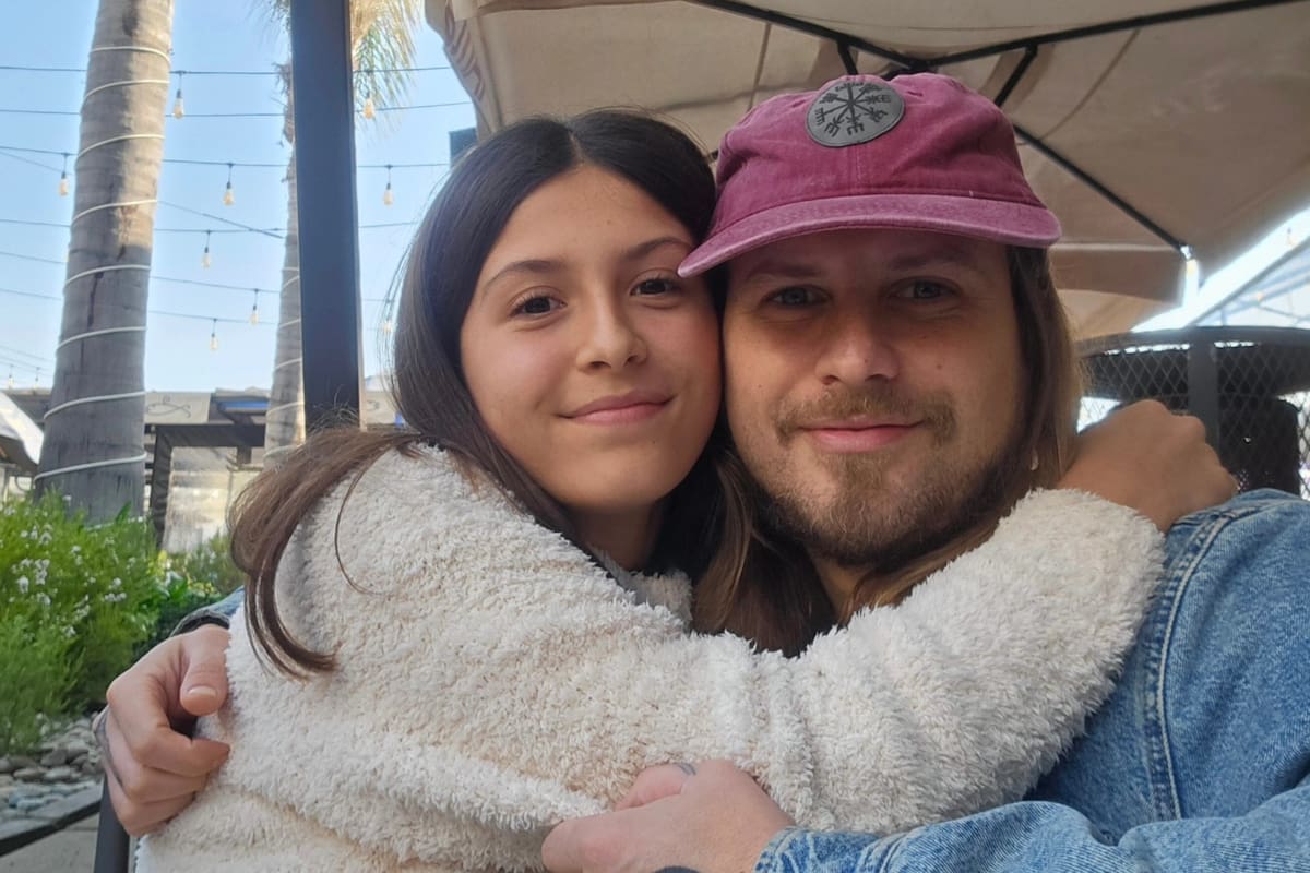 Junto a su hija Mohana. Foto: Instagram.