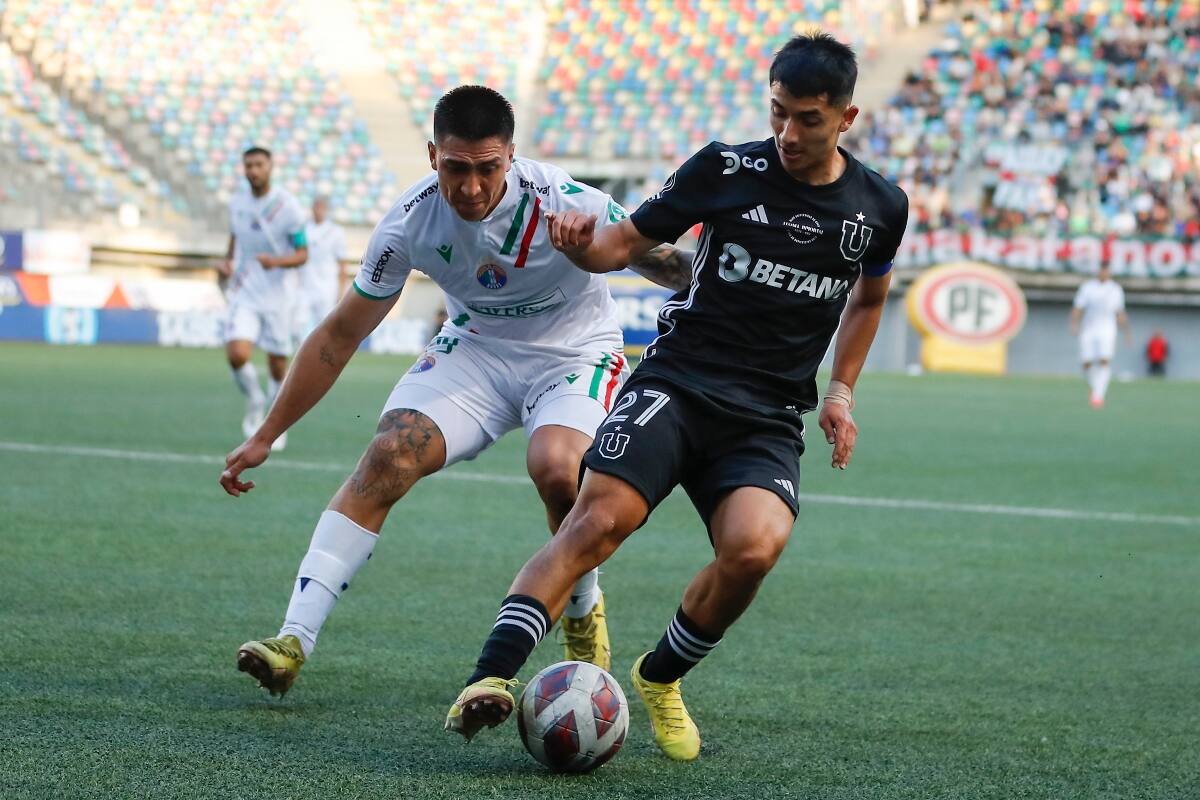 El volante de Universidad de Chile se ha ganado la confianza de Mauricio Pellegrino. Foto: Aton