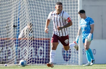 VIDEO: Jeisson Vargas acabó en un tiempo con las esperanzas de Wanderers en Copa Chile